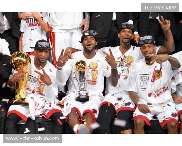 冠军球队球员比赛背后的训练日常被纪录片呈现，冠军背后的人