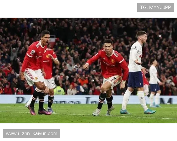 凯恩回做挑传激发队友前插，热刺形成连续转移